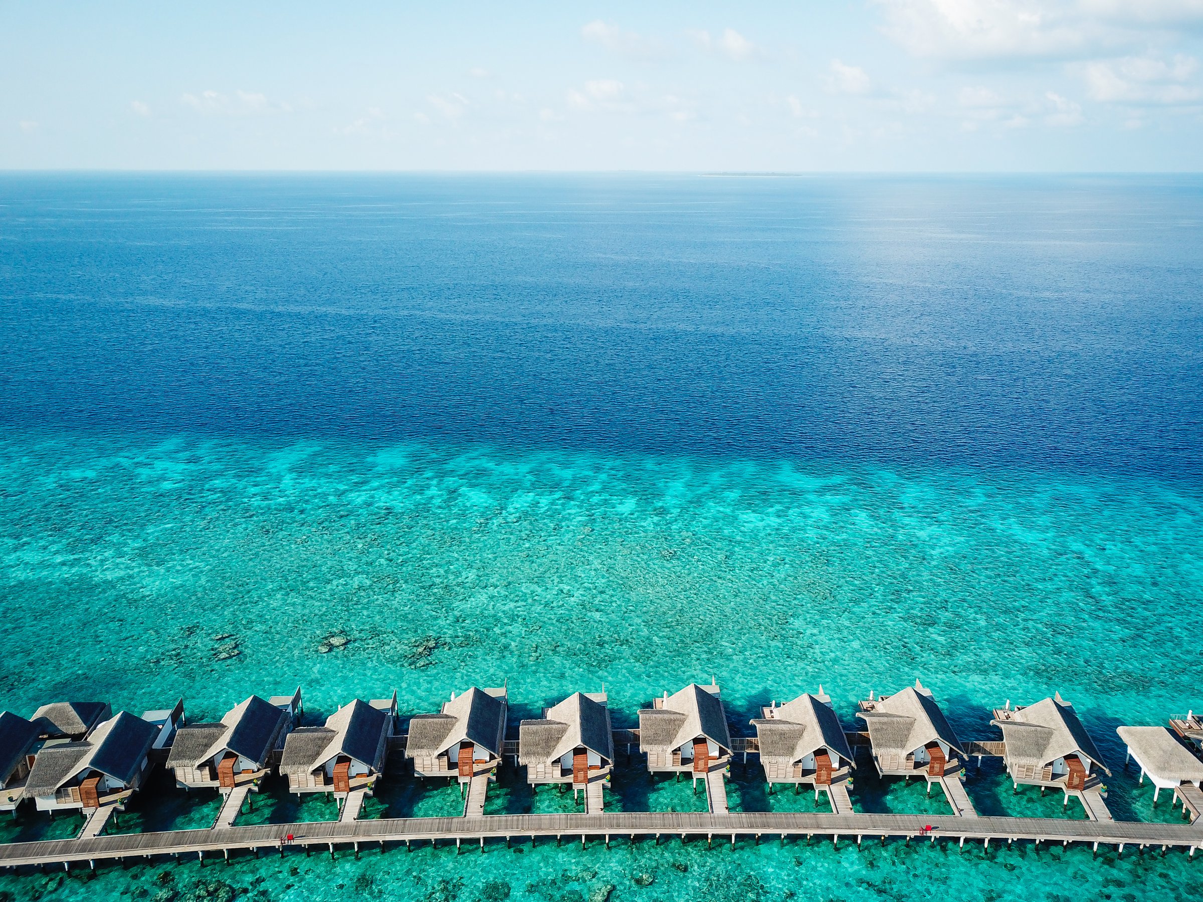 Fairmont Maldives Sirru Fen Fushi — Maldives luxury hotel package