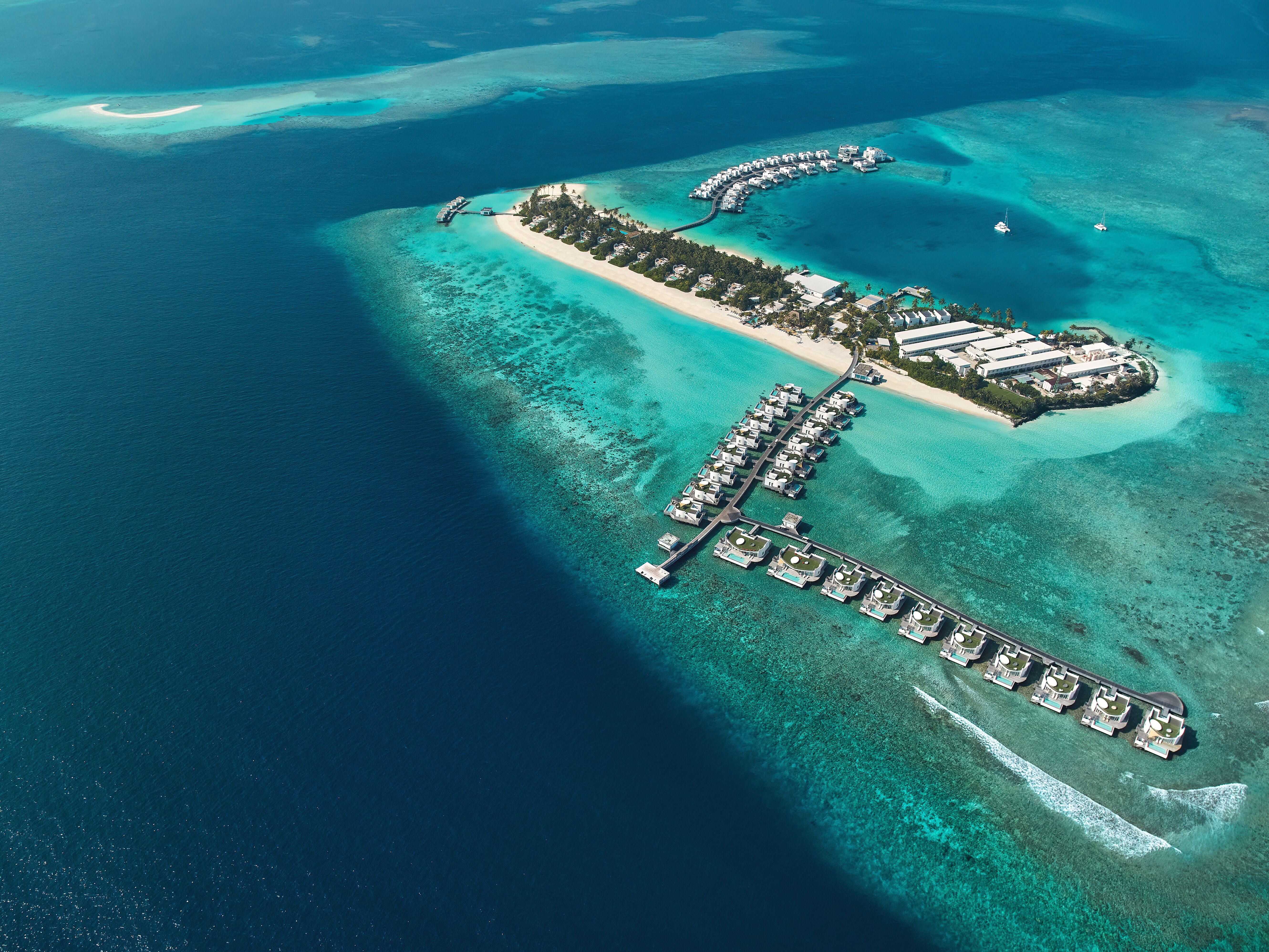 Jumeirah Olhahali Island — Maldives luxury hotel package